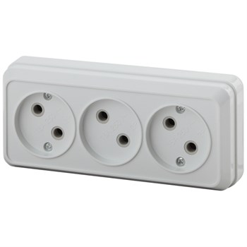 Розетка ЭРА Intro Quadro 2-205-01, трехместная, накладная, белая, без заземления 64488