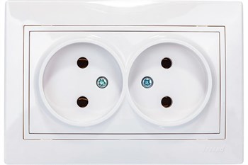 Розетка LEZARD MIRA 701-0202-128, двухместная, встраиваемая, белая, без заземления 18614 - фото 102997