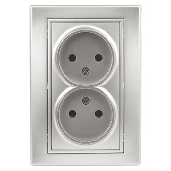 Розетка ЭРА Intro Plano 1-204-03, двухместная, встраиваемая, алюминий, без заземления 66259 Розетка ЭРА Intro Plano 1-204-03, двухместная, встраиваемая, алюминий, без заземления 66259