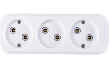 Колодка для удлинителя IONICH UNIVersal 1518, трехместная, 10А, 250В, IP20, без заземления, белая 88993