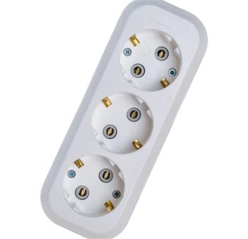 Колодка для удлинителя IONICH UNIVersal 1521, трехместная, 16А, 250В, IP20, с заземлением, белая 80228