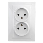 Розетка ЭРА Intro Plano 1-204-01, двухместная, встраиваемая, белая, без заземления 54576